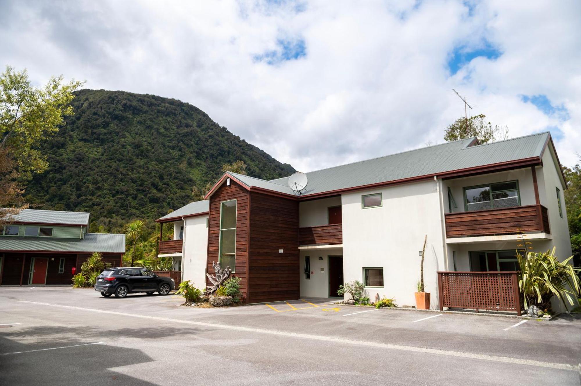 Motel Punga Grove Franz Josef Exterior foto