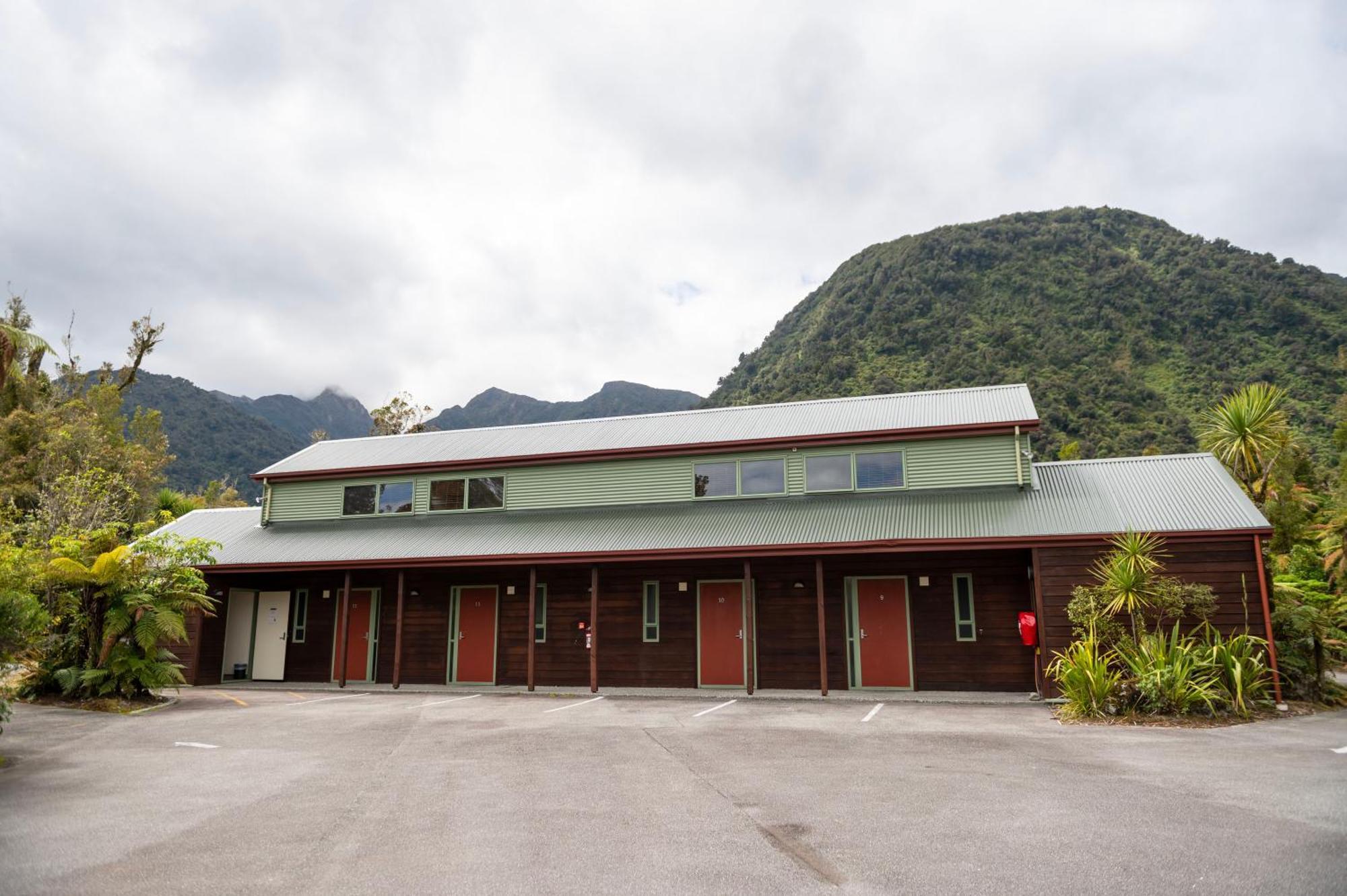 Motel Punga Grove Franz Josef Exterior foto